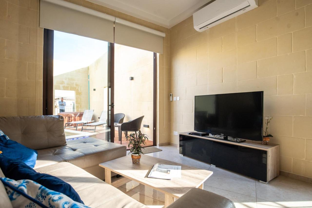 Narcisa - Luxury 3Br Traditional House With Pool, Cinema & Hot Tub Xagħra Dış mekan fotoğraf